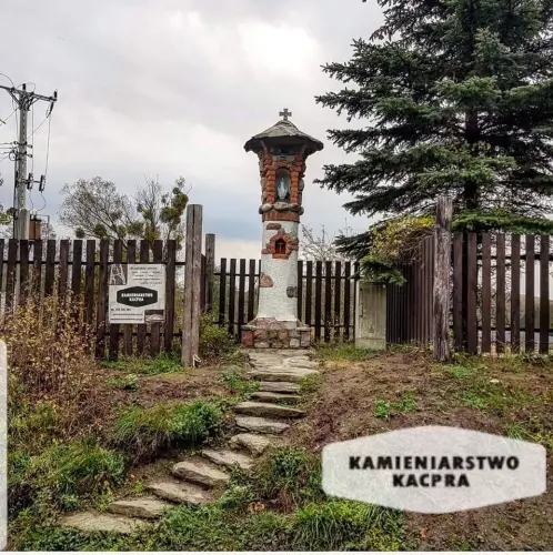 Kapliczka wykonana przez Kamieniarstwo Kacpra