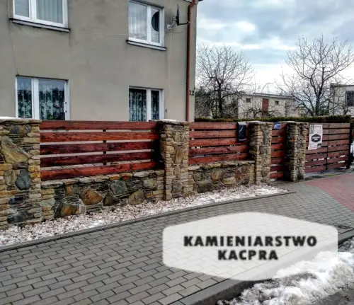 Płot wykonany przez Kamieniarstwo Kacpra