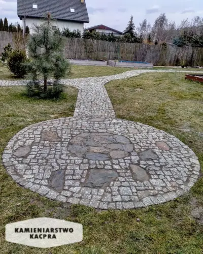 Ścieżka wykonana przez Kamieniarstwo Kacpra